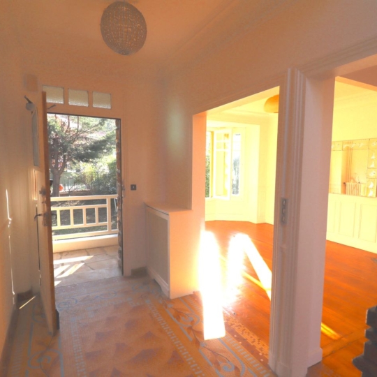  Annonces VILLEJUIF : Maison / Villa | CACHAN (94230) | 193 m2 | 836 000 € 