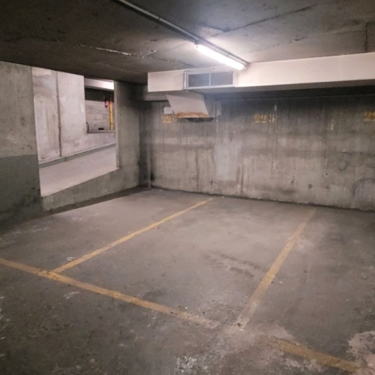  Annonces VILLEJUIF : Parking | PARIS (75016) | 17 m2 | 60 000 € 