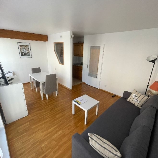  Annonces VILLEJUIF : Apartment | CHARENTON-LE-PONT (94220) | 27 m2 | 1 050 € 