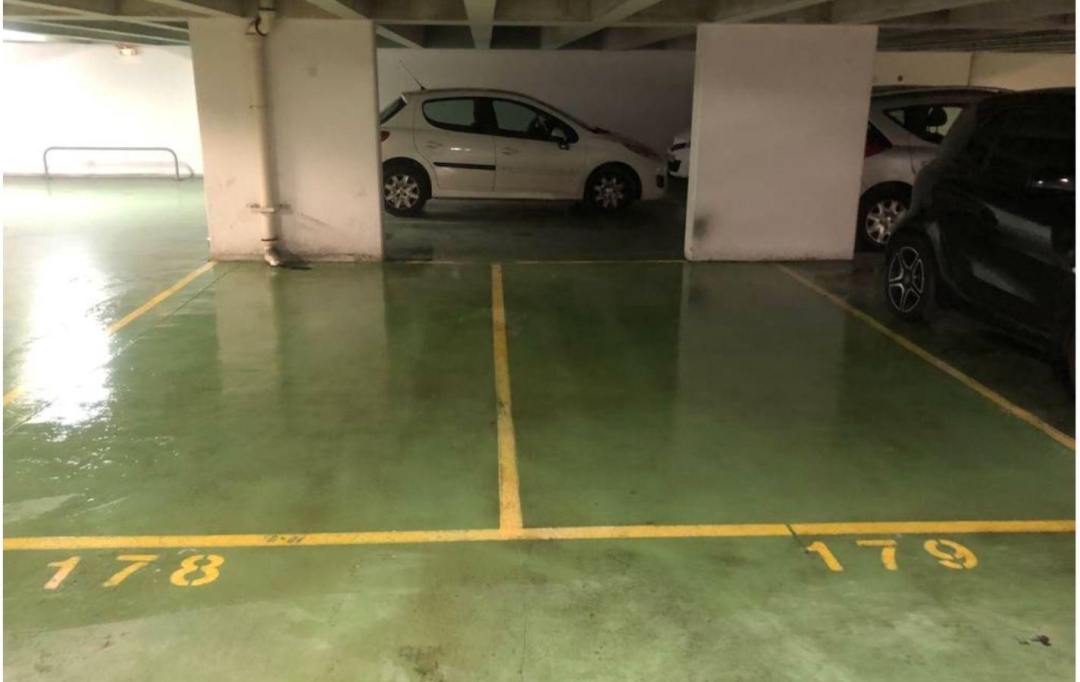 Annonces VILLEJUIF : Parking | PARIS (75011) | 12 m2 | 28 000 € 