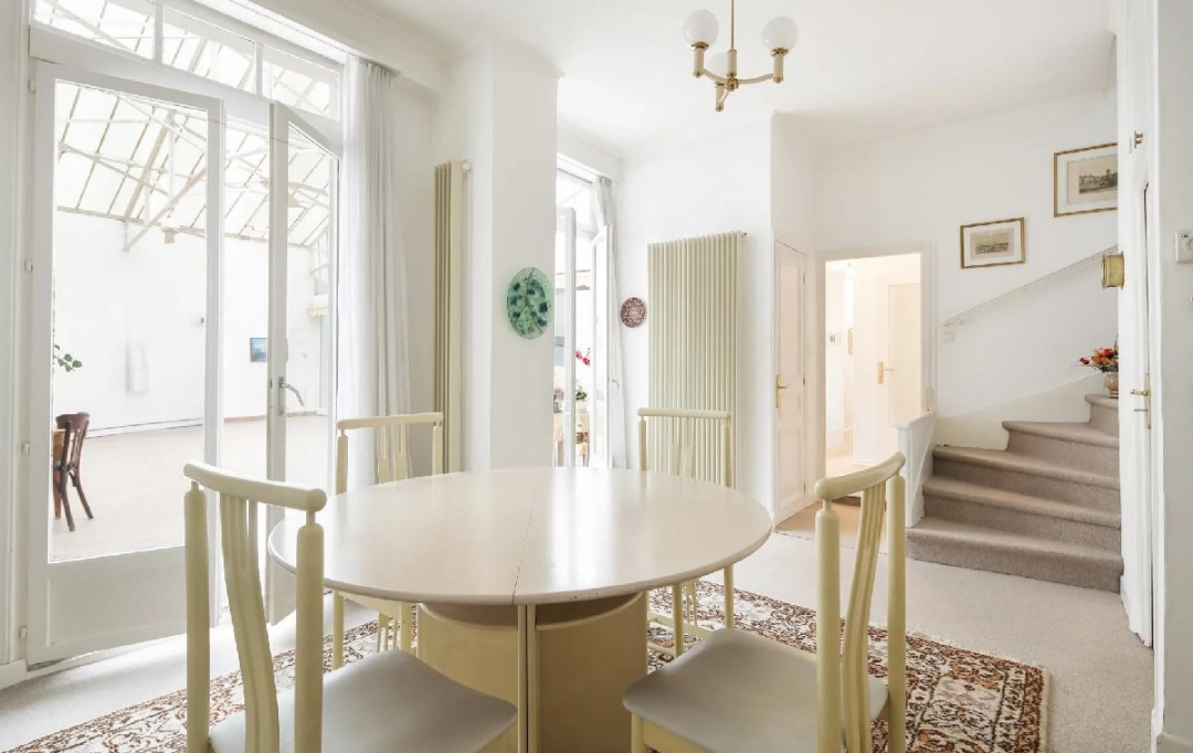 Annonces VILLEJUIF : House | PARIS (75014) | 245 m2 | 2 850 000 € 