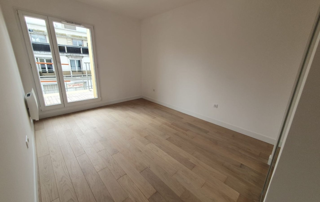 Annonces VILLEJUIF : Appartement | PARIS (75018) | 64 m2 | 1 225 000 € 